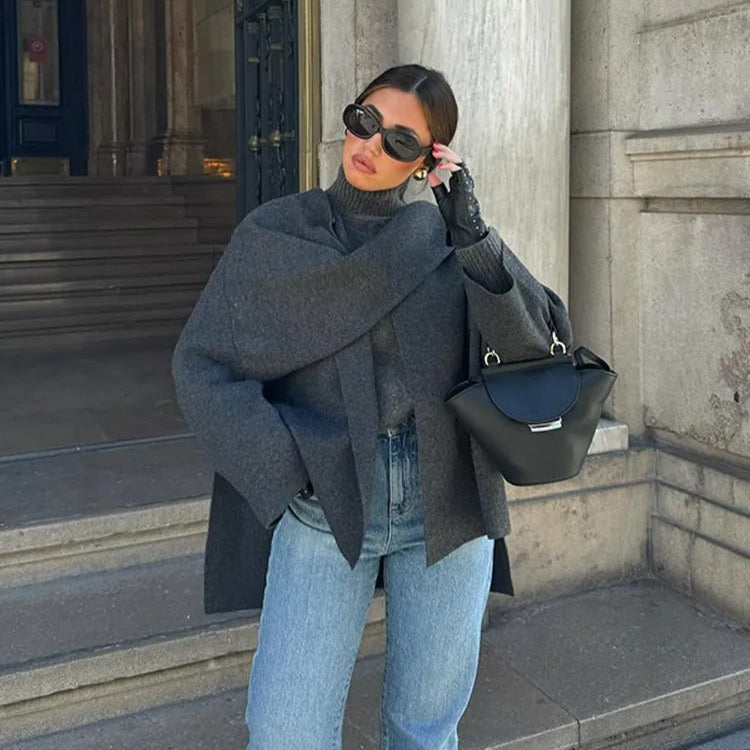 Sophia I Cape Mantel