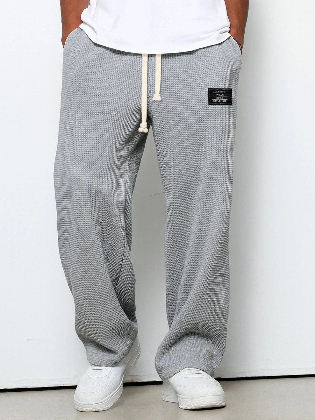 LISANDRO | WEITE HOSE MIT WABENSTRUKTUR