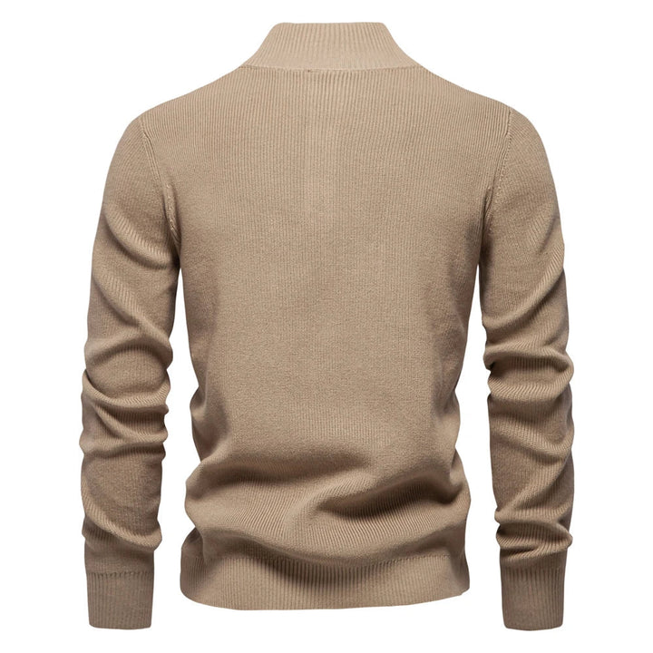 Konrad - Stilvoller Herrenpullover mit Knopfdesign