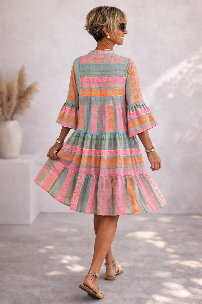 Lebhaftes Midi-Kleid mit Luftigem Komfort