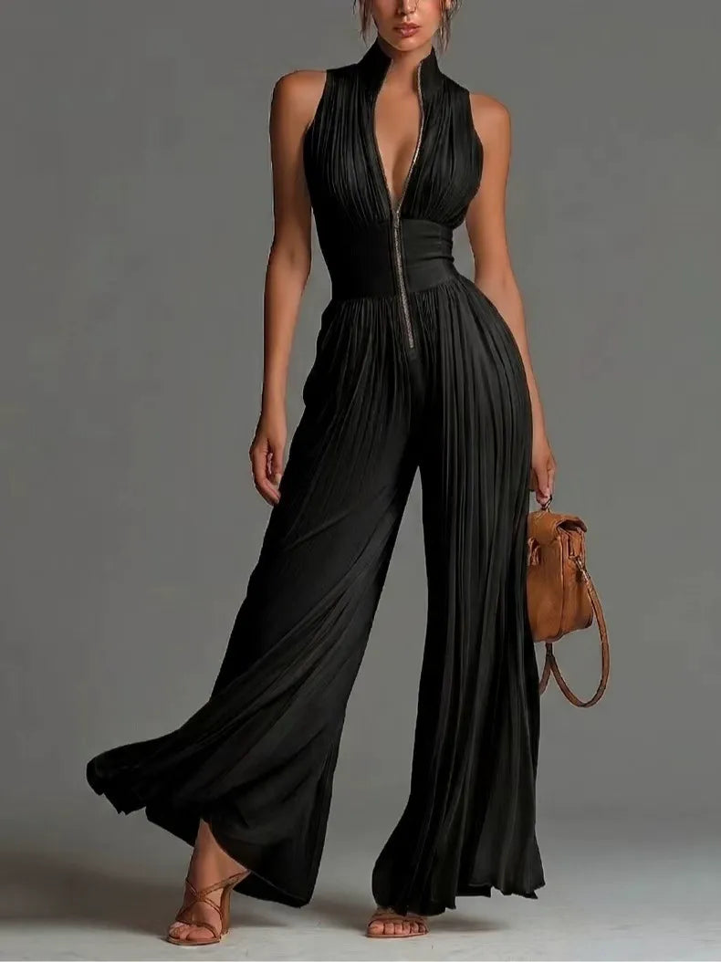 ZARIKA | Plissierter Neckholder-Jumpsuit mit Weitem Bein